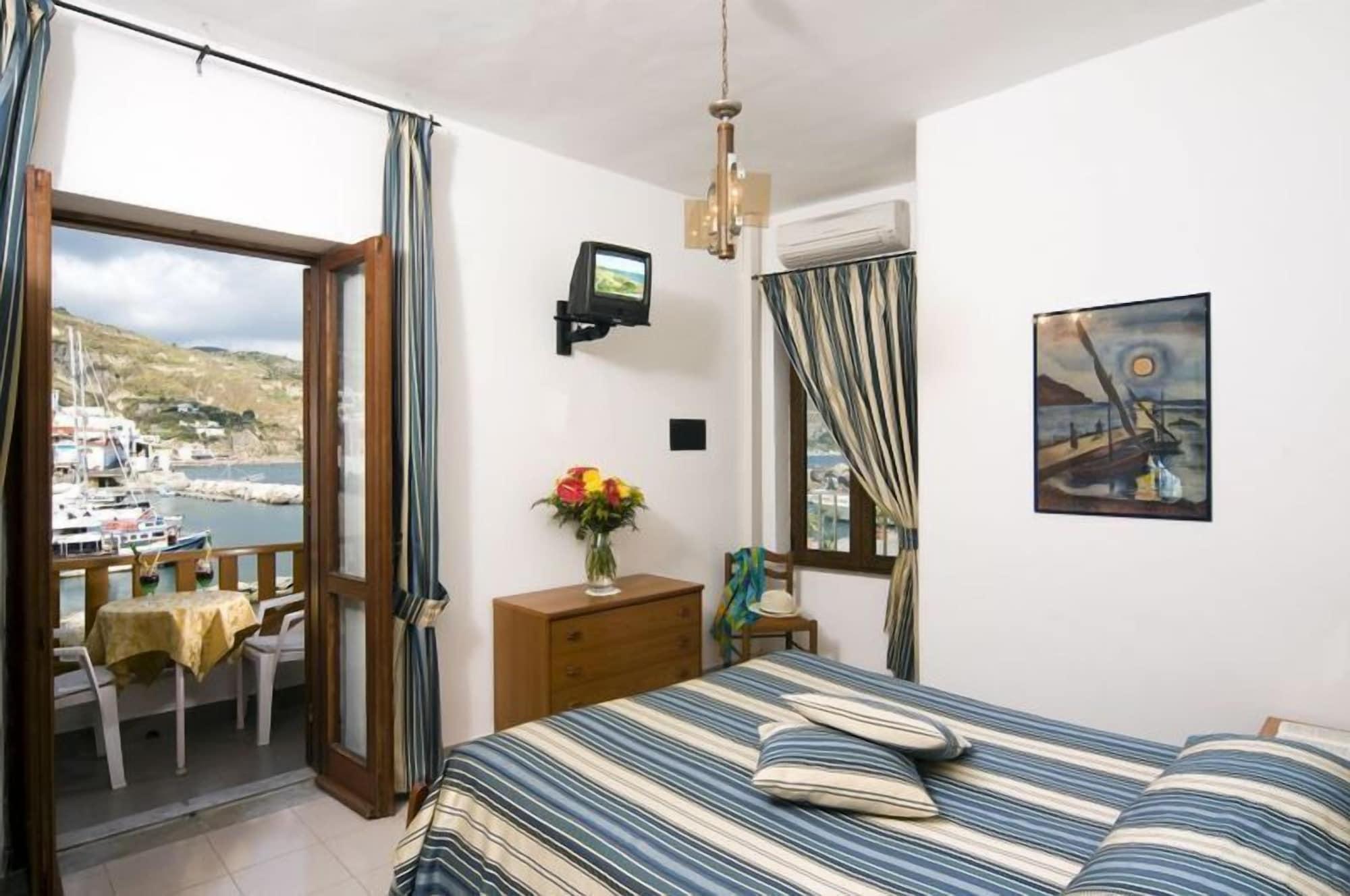 Hotel Conte - S. Angelo Bay Серрара-Фонтана Экстерьер фото