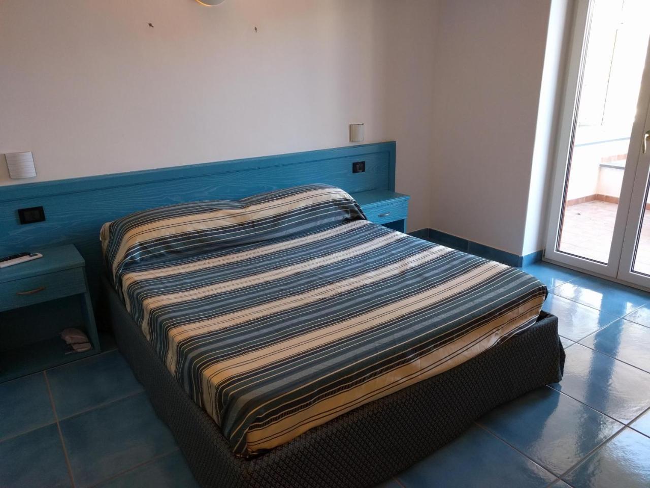 Hotel Conte - S. Angelo Bay Серрара-Фонтана Экстерьер фото