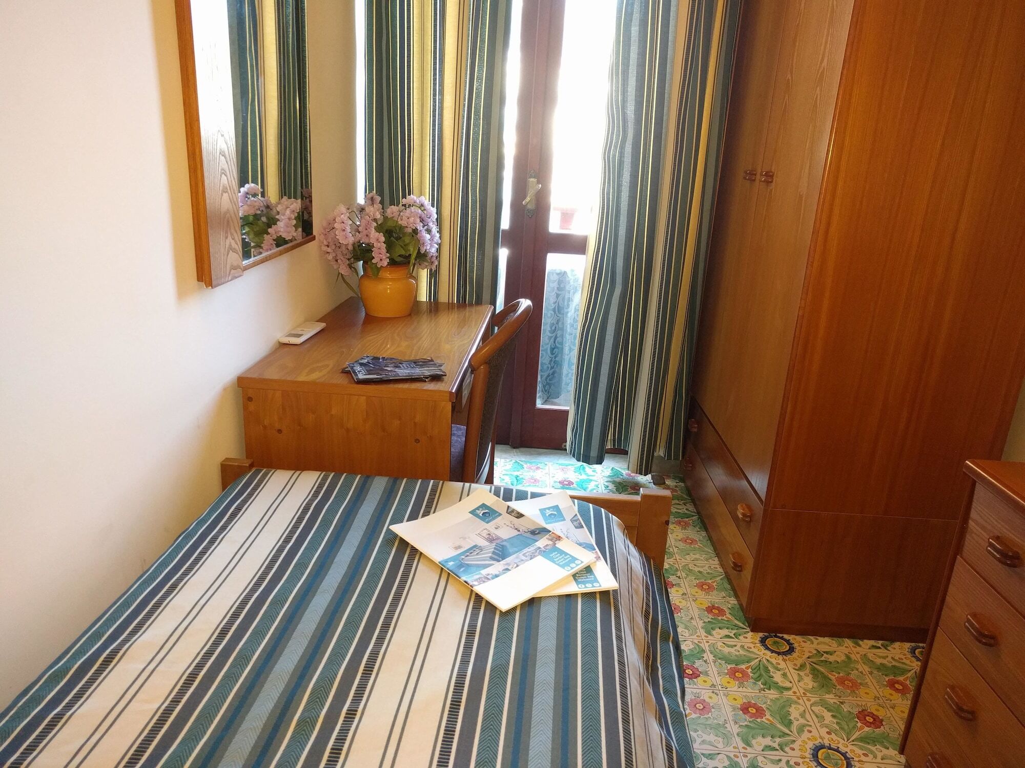 Hotel Conte - S. Angelo Bay Серрара-Фонтана Экстерьер фото